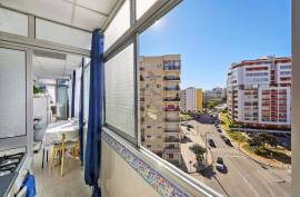 Live with Everything at the Door! T1+1 Central in Portimão Live with Everything at the Door! T1+1 Central in Portimão