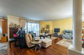 4 bedroom apartment, in Prime de Gaia area, in Rua de D.Dinis. 4 bedroom apartment, in Prime de Gaia area, in Rua de D.Dinis.