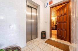 4 bedroom apartment, in Prime de Gaia area, in Rua de D.Dinis. 4 bedroom apartment, in Prime de Gaia area, in Rua de D.Dinis.