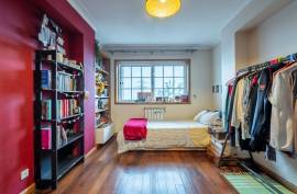 4 bedroom apartment, in Prime de Gaia area, in Rua de D.Dinis. 4 bedroom apartment, in Prime de Gaia area, in Rua de D.Dinis.