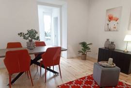 Apartamento T3 em Benfica com Cozinha Equipada Apartamento T3 em Benfica com Cozinha Equipada