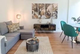 Apartamento T3 em Benfica com Cozinha Equipada Apartamento T3 em Benfica com Cozinha Equipada