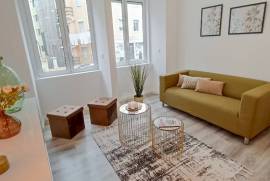 Apartamento T3 em Benfica com Cozinha Equipada Apartamento T3 em Benfica com Cozinha Equipada