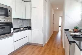 Apartamento T3 Remodelado em Benfica