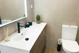 Apartamento T2 Renovado em Almada