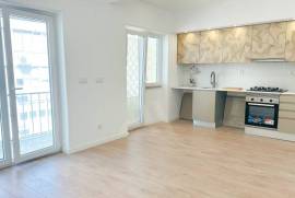 Apartamento T2 Renovado em Almada