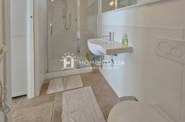 Contemporary villa with sea views & pool