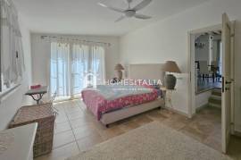 Contemporary villa with sea views & pool