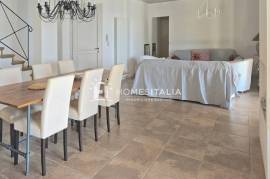 Contemporary villa with sea views & pool