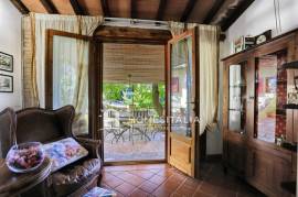 Tuscan Villa with Pool and Panoramic Views Tuscan Villa with Pool and Panoramic Views