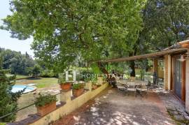 Tuscan Villa with Pool and Panoramic Views Tuscan Villa with Pool and Panoramic Views