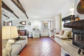 Tuscan Villa with Pool and Panoramic Views Tuscan Villa with Pool and Panoramic Views