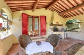 Tuscan Villa with Pool and Panoramic Views Tuscan Villa with Pool and Panoramic Views