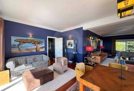 6-Bedroom Sea-View Villa – Estoril
Located in Estoril, one of the most exclusive and prestigious residential areas along the Cascais coastline, this unique villa combines elegance, comfort, and breathtaking sea views from every floor