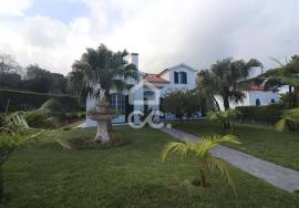 House with 4+1 Bedrooms - São Vicente Ferreira - Ponta Delgada
