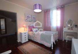 House with 4+1 Bedrooms - São Vicente Ferreira - Ponta Delgada