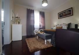 House with 4+1 Bedrooms - São Vicente Ferreira - Ponta Delgada