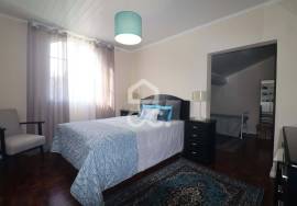 House with 4+1 Bedrooms - São Vicente Ferreira - Ponta Delgada