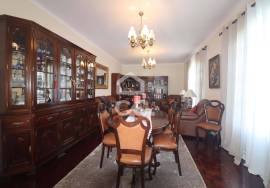 House with 4+1 Bedrooms - São Vicente Ferreira - Ponta Delgada
