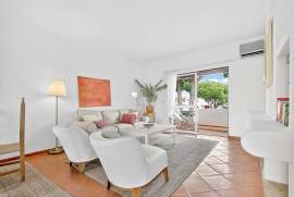 Stunning 3-Bed, 2-Bath Apartment in Prime Algarve Location