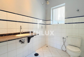 Great renovated house, 231M², sale / rent, 5 bedrooms, 2 bathrooms, 3 parking spaces, historic center, POA/RS