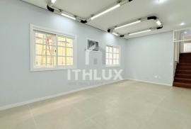 Great renovated house, 231M², sale / rent, 5 bedrooms, 2 bathrooms, 3 parking spaces, historic center, POA/RS