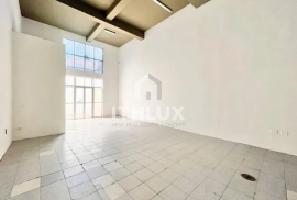 Great Spacious Store, 124m², For Sale, Rent, 1 Large Living Room, 2 Social Bathrooms, 1 Parking Space, Passo d ́Areia, POA/RS