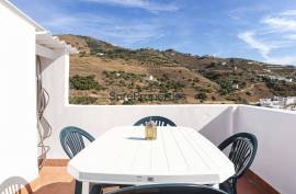 Charming Andalusian retreat with panoramic terrace