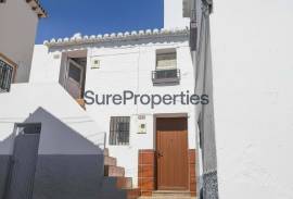 Charming Andalusian retreat with panoramic terrace
