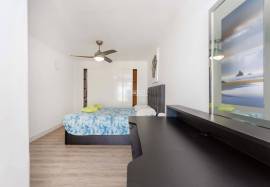 1 + 1 bedroom apartment inserted in a condominium with swimming pool with a magnificent view over the sea and the Center of Albufeira 1 + 1 bedroom apartment inserted in a condominium with swimming pool with a magnificent view over the sea and the Center of Albufeira