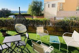 2 bedroom villa with sea view inserted in a gated community with swimming pool located in Patroves 2 bedroom villa with sea view inserted in a gated community with swimming pool located in Patroves