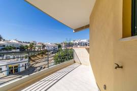 2 bedroom apartment with SEA VIEW, at the gates of the Historic Center of Lagos - for WINTER Rental