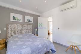 2 Bedroom Apartment for Annual Rental, in Praia da Luz