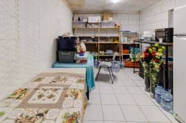 Commercial space of 323 sq.m, in Lagos