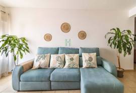 Furnished 3 bedroom apartment in a central area of Lagos