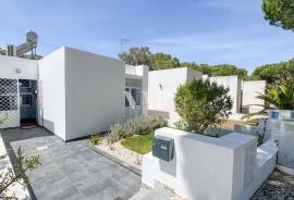 1+1 bedroom villa with garden, Vilamoura
