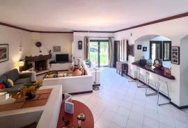 3+1 Bedroom Villa with Pool in Albufeira