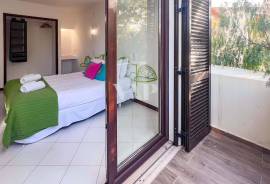 3+1 Bedroom Villa With Garden in Albufeira