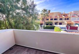 3+1 Bedroom Villa With Garden in Albufeira