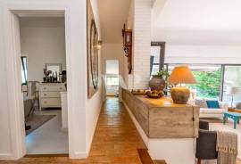 Single-Storey 3+1 Bedroom Villa with Pool and Golf Front in Vilamoura