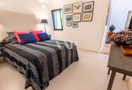 Single-Storey 3+1 Bedroom Villa with Pool and Golf Front in Vilamoura