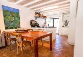 Single-Storey 3+1 Bedroom Villa with Pool and Golf Front in Vilamoura