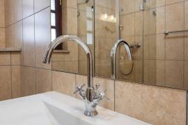 Stunning 4-Bed Villa With Private Pool- Serra e Mar