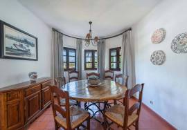 Stunning 4-Bed Villa With Private Pool- Serra e Mar