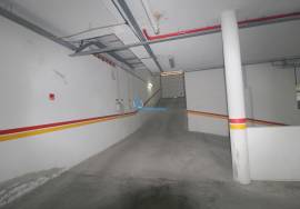 T0+1 with swimming pool, garage and children's playground located in Jardim Village in Armação de Pêra