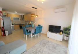 T0+1 with swimming pool, garage and children's playground located in Jardim Village in Armação de Pêra