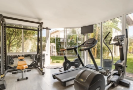 Exceptional contemporary villa with swimming pool and panoramic views of the Tagus River, Restelo, Lisbon