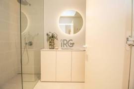 Stylish Ground-Floor Apartment with Sea Views in Horizon, Quarteira