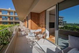 Stylish Ground-Floor Apartment with Sea Views in Horizon, Quarteira