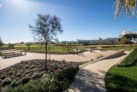 Stylish Ground-Floor Apartment with Sea Views in Horizon, Quarteira